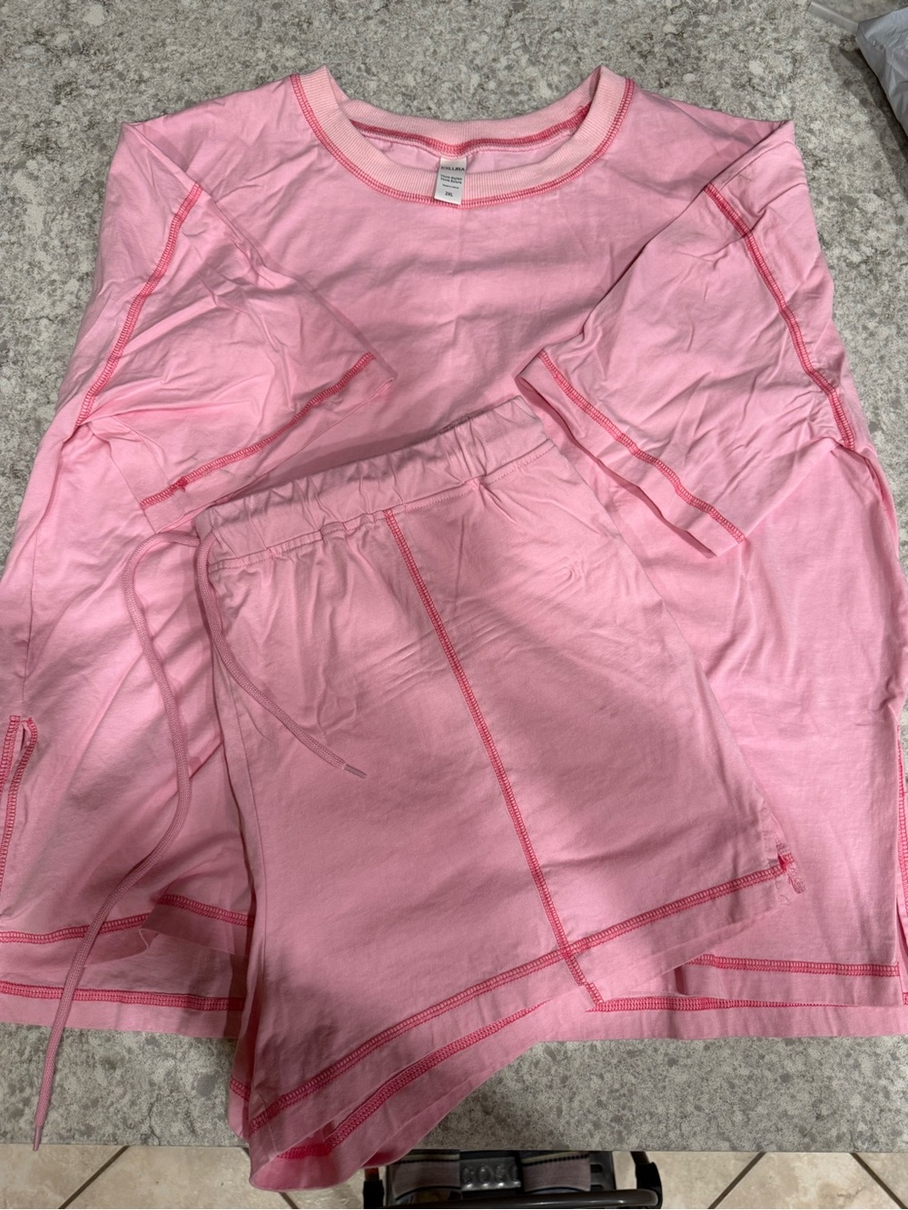 Women’s NEW pink 2 piece lounge set